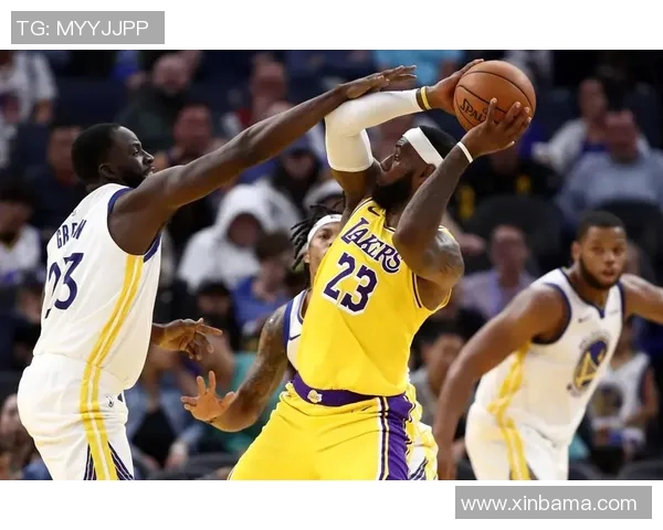 勇士队连遭惨败面临魔鬼赛程考验能否逆转颓势重回巅峰 勇士队连遭惨败面临魔鬼赛程考验能否逆转颓势重回巅峰